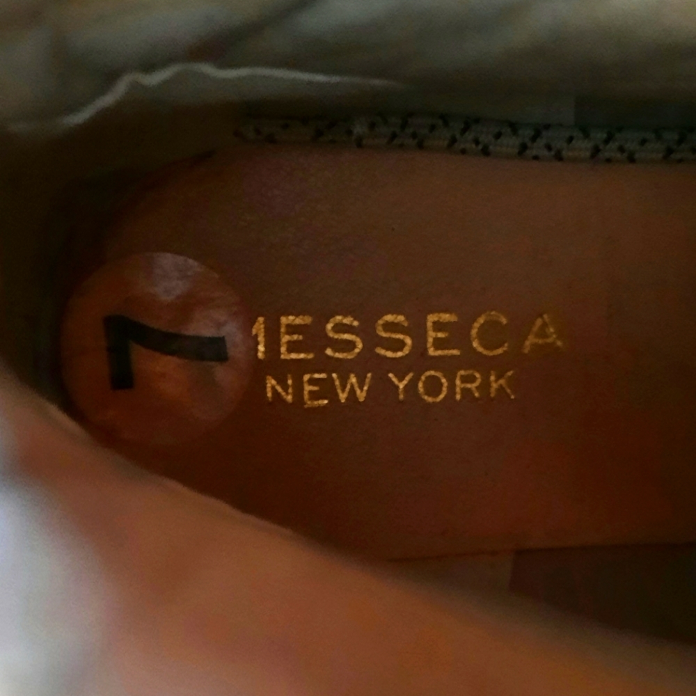 Women boots! Size 7, $ 50 - Picture 3 of 7